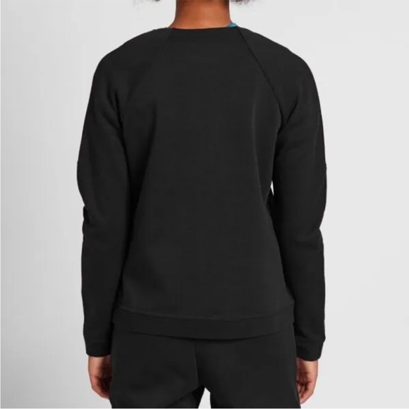 Women's Nike Tech Fleece Zip Up Sweater - Picture 4 of 10